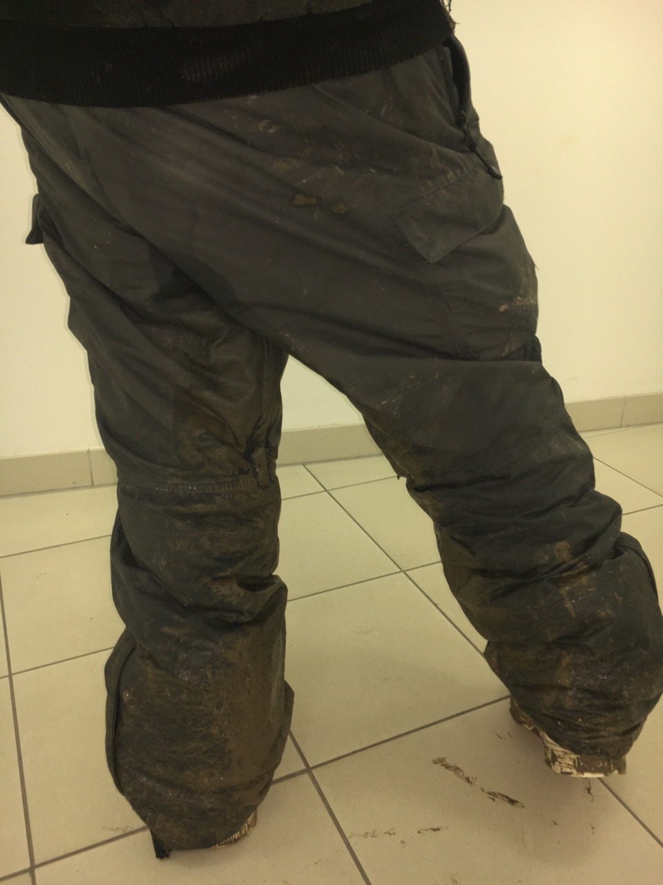 piss and mud in snowboard pants 2