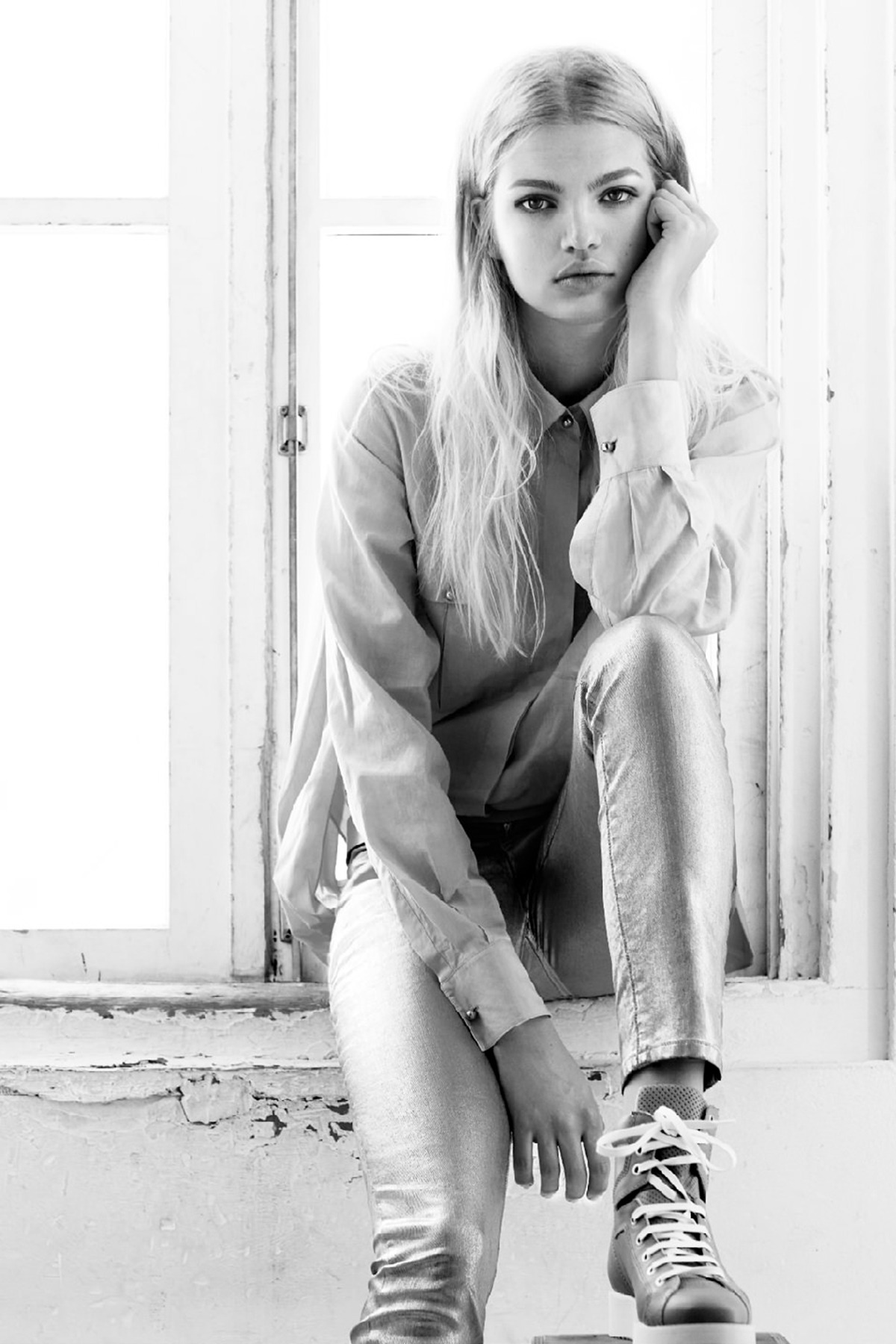 silverlininglookbook:  chanelstreets:  ¿more b/w posts? ■□  B&amp;W fashion