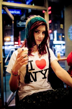 stunning-chicks:  Susan Coffey having coffee