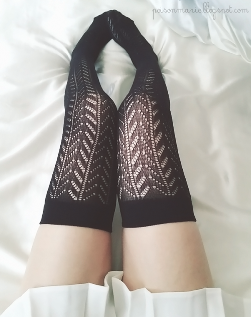 poison-marie: Pleated skirt | Knee socks ♥ discount code: strawberryReview blog post ♥