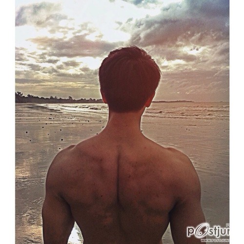 Viva!Asian hunks!