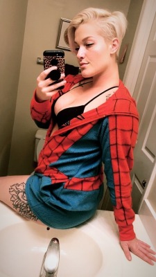 fuckyeahchubbygirls:  Spider Girl 💋🕸🕷