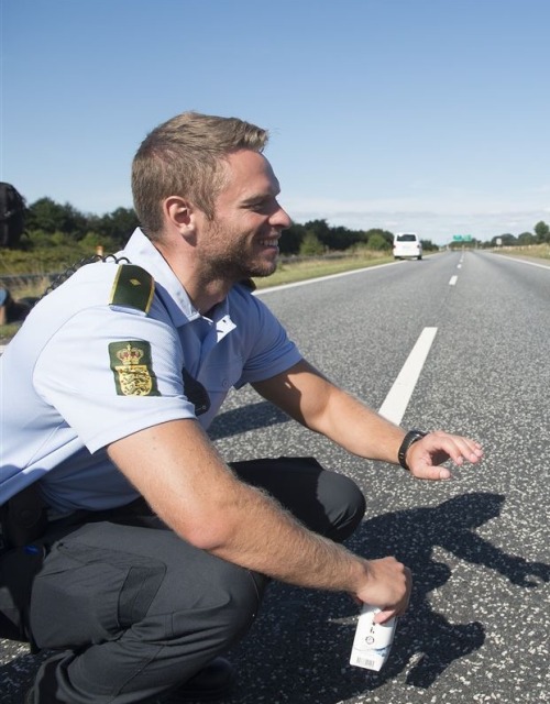 cops-in-boots:  Danish cop