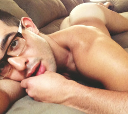 :  What do you like? ♂ Butt | Glasses | Lips | Nsfw 