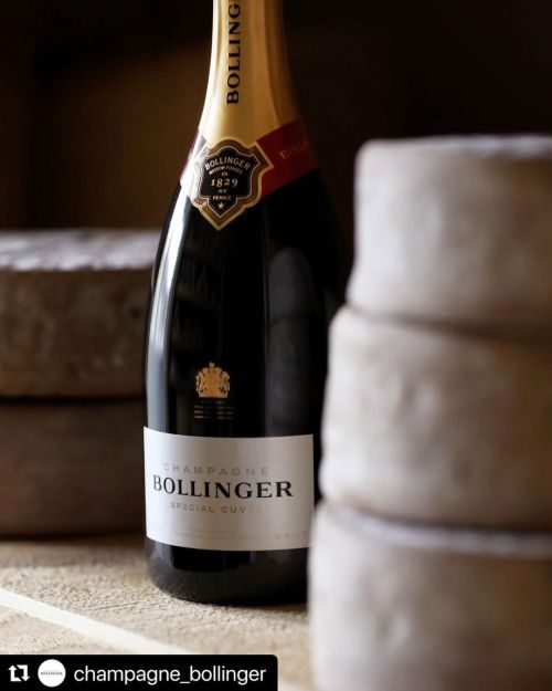 #Repost @champagne_bollinger with @make_repost ・・・ ボランジェとペアリングの旅へ。職人のサヴォワ・フェールは様々な形を取っています。私たちは、私たちの