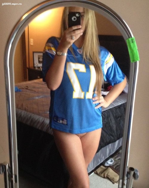 cuteteenpussies:  mmmmmm 