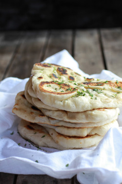 yummyinmytumbly:  Homemade Naan