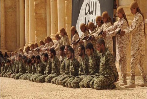 pucks-and-trucks: fnhfal:  Islamic state mass execution in the Roman city of Palmyra.  Then Russians
