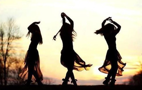 dirtyhippieproductions:  Life is but a dream ☮ ❤ ॐFollow Us On FacebookFollow us on TwitterOur Etsy Shop