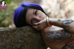 idreamofsuicidegirls:  Riae idreamofsuicidegirls.tumblr.com