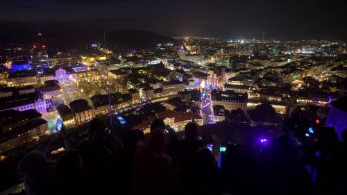 veroboquetes:Christmas lights in Ljubljana as seen from the castle
