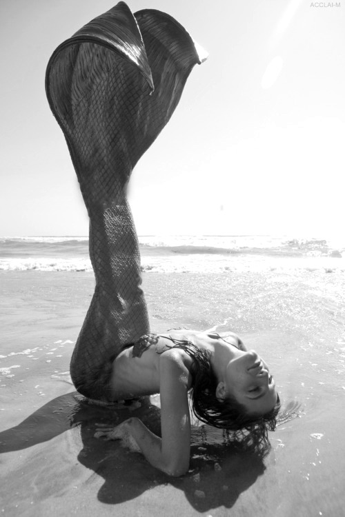 hannymichelle:  x  Mermaids…