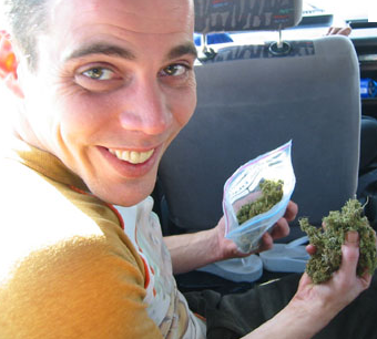 the-cannabis-king:  I wanna get high with Steve-O. how cool would that be..