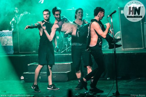 thebandlands:   All Time Low @ The Groove  Buenos Aires, Argentina 6/09 (x)  