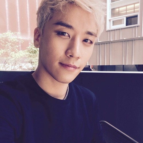 fyeahseungri: 150512 Seungri Instagram Update#BIGBANG #MADE