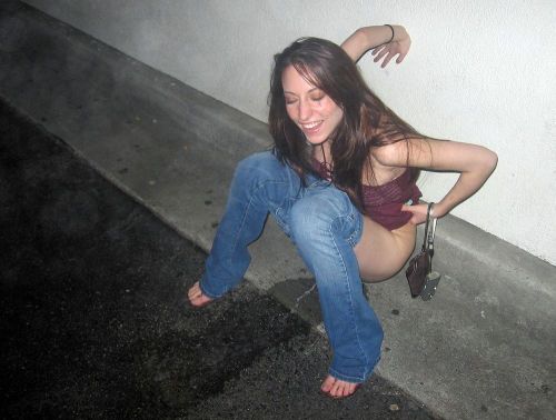 Porn photo She is drunk and needs a pee