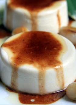 mostlyveg-n:  Vegan Brown Sugar Panna Cotta  Vegan Brown Sugar Panna Cotta