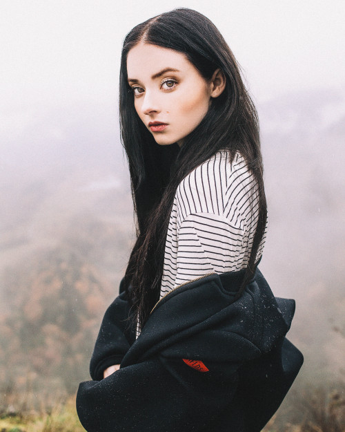 nicholaspeterwilson:  Alina in the Gorge.by Nicholas Peter Wilson