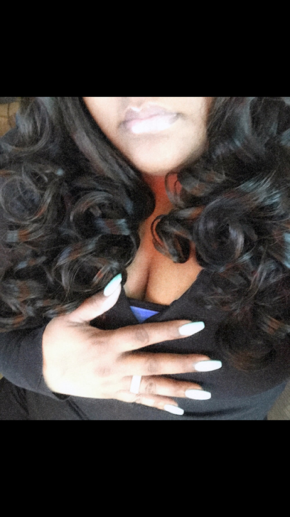 womaninneedofsanity:  cinsity2-0:  I’d like to celebrate a few of the real Tumblrs that give a ❤️ and write genuine comments on our pics. We all enjoy the models posted but they never seem to reblog us, thank you ladies for making me smile each