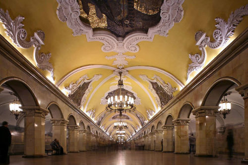 jackviolet:  One of the things that is really notable about Moscow and yet not many people outside Russia know about, is how gorgeous the Moscow metro is. These photos? That’s what the metro stations look like. Yeah. They’re called the “People’s