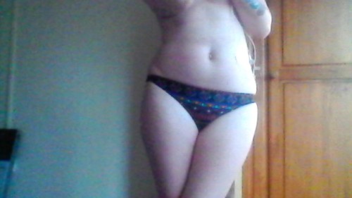 zombielovegod:  i’m never gonna be ok with my body tbh, so these will have to do. 
