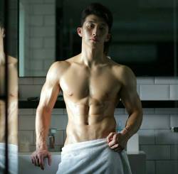 Hawt Asian Stud!