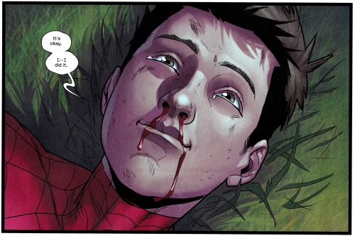 thecomicsvault:  The Death of Peter Parker ULTIMATE COMICS SPIDER-MAN #4 (Jan. 2012)Art by Sara Pichelli & Justin PonsorWords by Brian Michael Bendis 