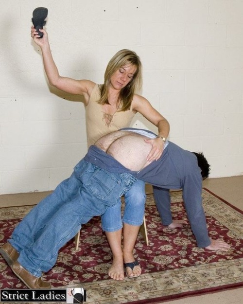 slippers-and-slippering: pietrosub: Sandal … Some good slipperings …. lovely