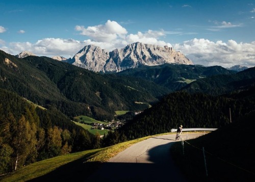 hello-velo: Photo by jeredgruber Connect with Hello-Velo on Instagram @tommy_takeiteasy