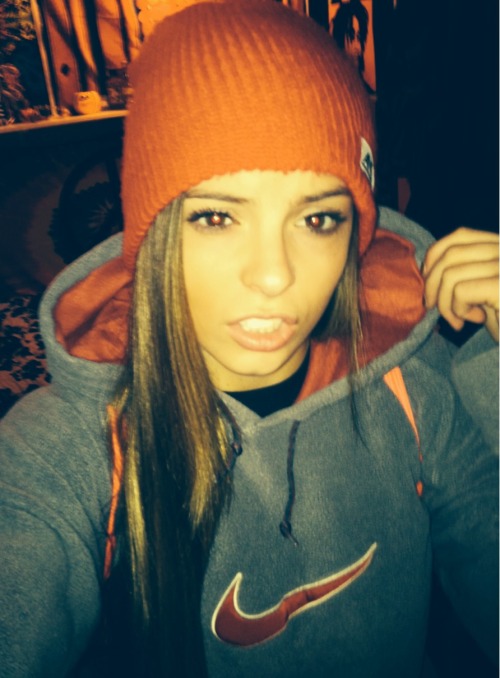 fefedahipsterxx:  I don’t need you, but I want you.