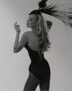 hoodoothatvoodoo:  Jerry Hall 