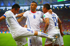 nanifique:  20’ - Eduardo Vargas / 43’ - Charles Aranguiz