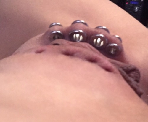 Porn Pics women-with-huge-labia-rings