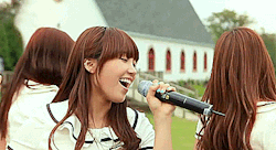 hyeunji:  Eunji hitting high notes (with a gorgeous smile on her face) through the eras