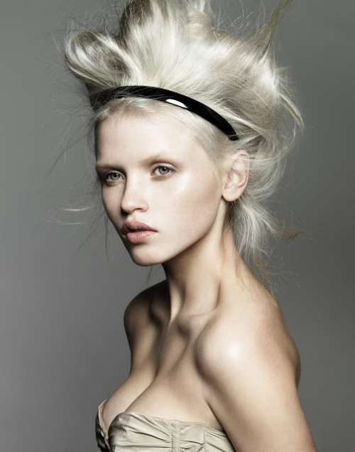 Anja Konstantinova by Andrew O’toole  Hair: Frank ApostolopoulosMake-up: Kylie O&rsq