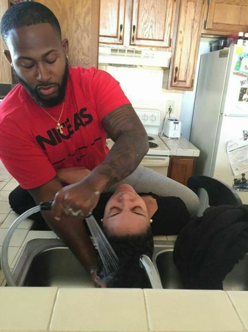 prettyandmean:  imageof1love: Guys really love doing their ladies’ hair… They just don’t want you to know it because you’ll have them do it all the time. And work is, actually involved in doing it. Wheeeeeew!  How he washing her hair tho lol 