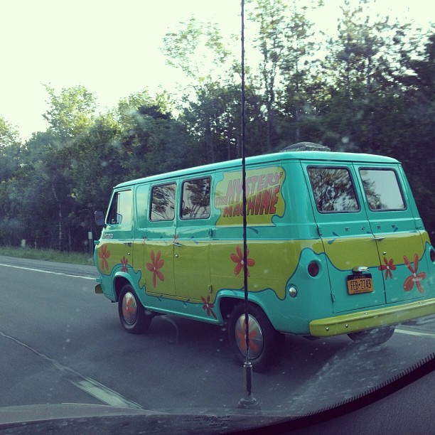 halfsleeper:  meganslo:  This happened on the 400 today  LOUIS AND ZAYN’S LITTLE