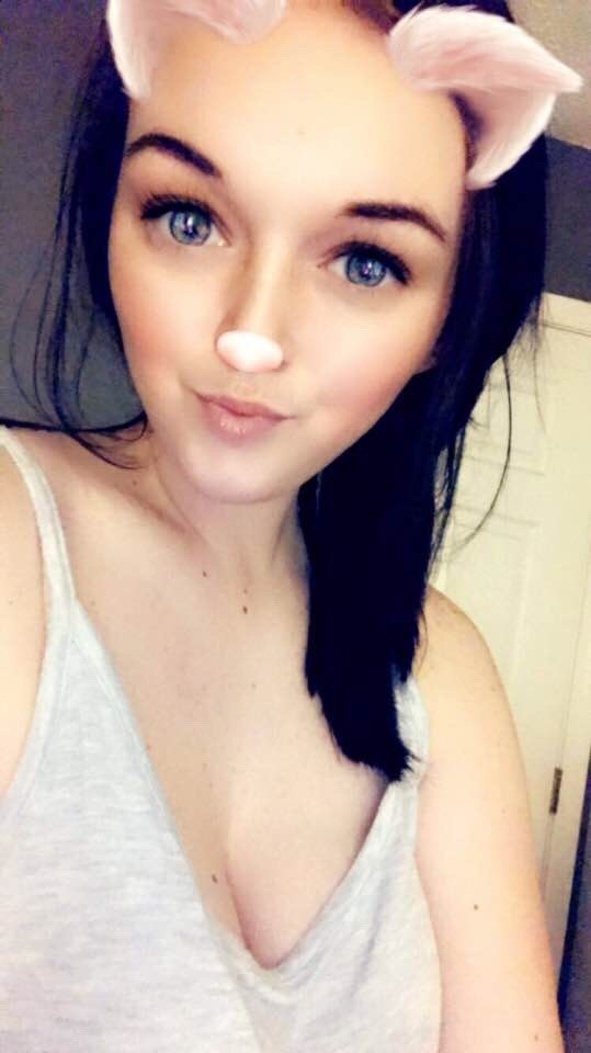 thiscouldbeyourdaughter2:  Amazing kik submission-thank you @katybby69. Give her