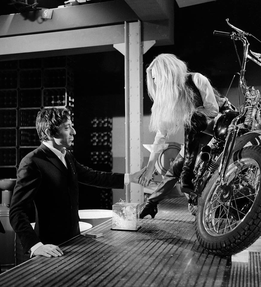 isabelcostasixties:  Brigitte Bardot on one Harley Davidson and Serge Gainsbourg