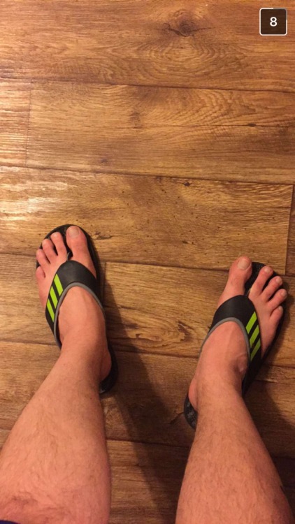 ncnick53:  My friend Kevin really likes to send me pix of his size 13 feet #MaleFeet #MaleFoot #GayFeet #GayFoot #Feet #Toes #BoyFeet #FlipFlops #MaleFootFetish #MaleFeetFetish #GayFeetFetish #GayFootFetish #Size13Feet 