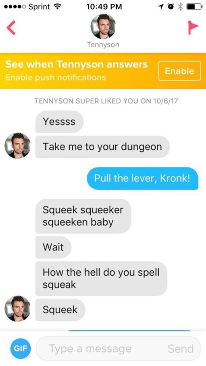 ehsmallishbear:  My adventures on Tinder were short-lived but memorable.