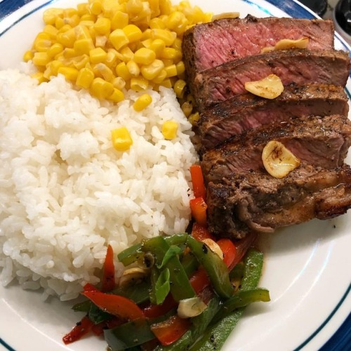 Perfect Medium Rare! #Ribeye #steak #steakdinner #beef #dinner #instagramcooking #itswhatsfordinner 