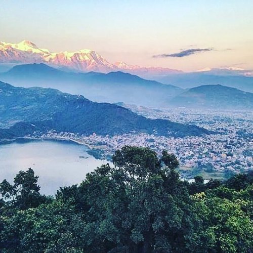 nepaltrekking: The Pokhara city is the gerway of the Annapurna circuit trek.The Pokhara Valley, a la