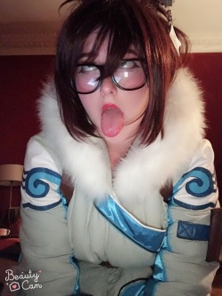 glitterloli:  New Mei content 🍼🍭