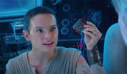 cptnhansolo:  rey’s face when she bypasses