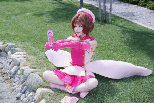 anzujaamu:First shot of my Sakura Kinomoto cosplay! Edniz always finds the best angles and lighting,