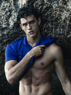 somegoodthings:    Xavier Serrano by Alejandro Brito