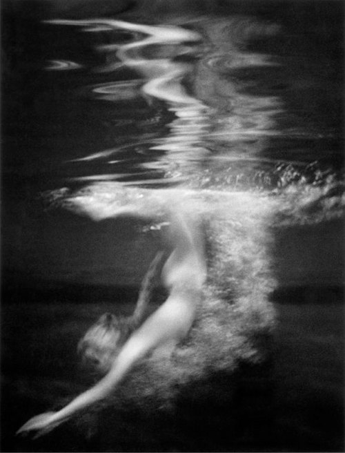 vivipiuomeno:  Lillian Bassman ph. - Wonders of Water ‘59 