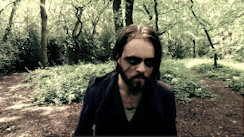 Joey Batey's Fight Against Death In "King" (The Amazing Devil)