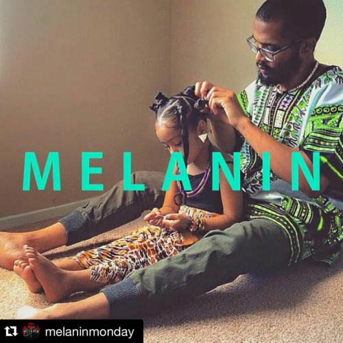 #Repost @melaninmonday with @repostapp. ・・・ ❤️#melaninmonday #melaninpower #blackfathers #blacklove